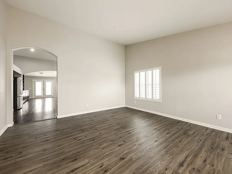 10014 W Irma Ln — Photo 4