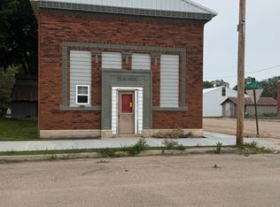 9685 S Main Ave, Holstein, NE 68950