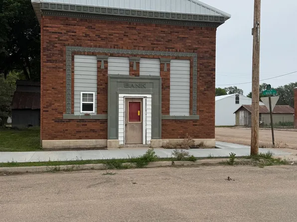 9685 S Main Ave, Holstein, NE 68950