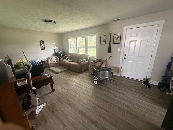 3rd image of 5975 Baseline Rd