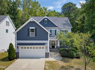 462 Walker Ranch Dr, Fuquay Varina, NC 27526