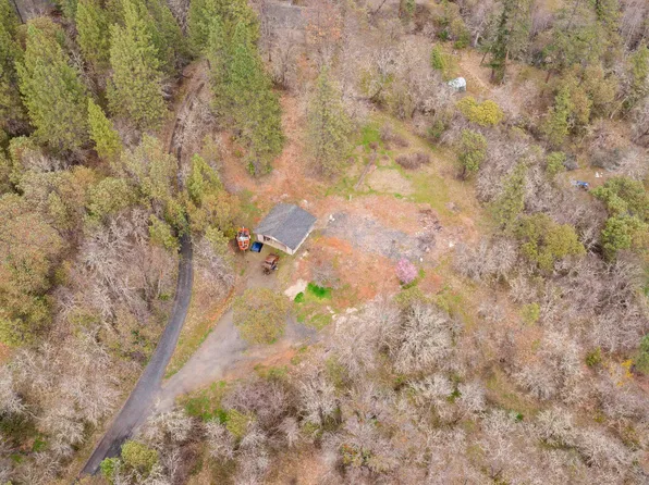 8989 Monument Dr, Grants Pass, OR 97526