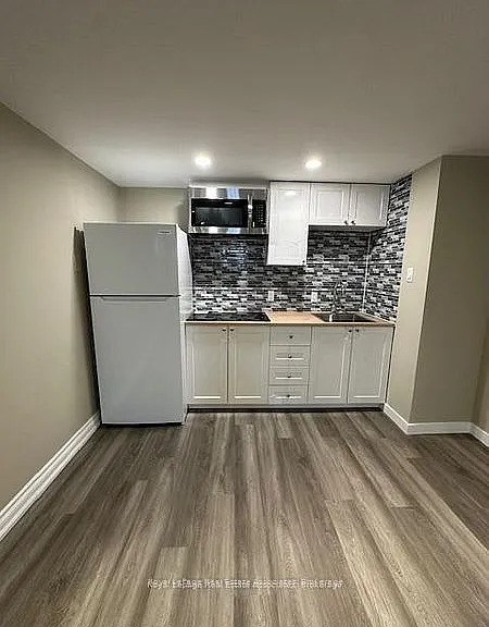 1 Esplanade Rd — Photo 10