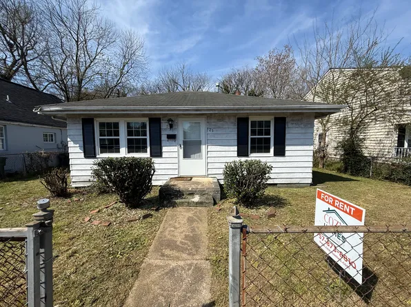 21 Dogwood St, Hampton, VA 23669