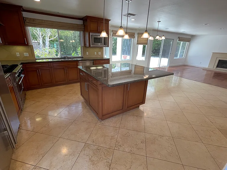 29104 Laro Dr — Photo 6