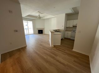 60 Fenwick Hall Aly APT 834, Johns Island, SC 29455