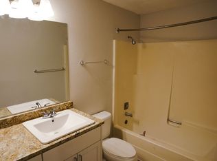 10545 SE 238th St #11, Kent, WA 98031
