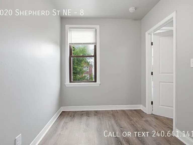 2020 Shepherd St NE #8 — Photo 10