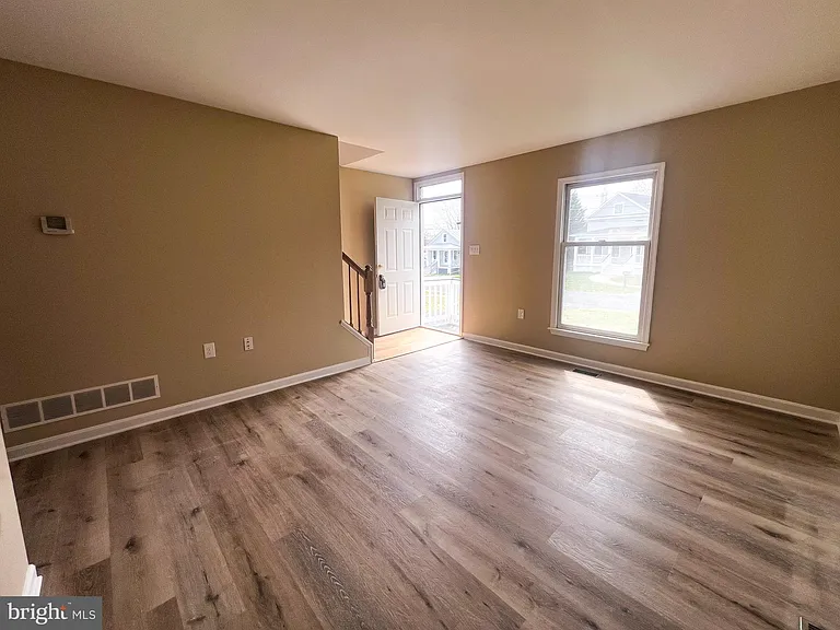 26 Byrd Ave — Photo 4