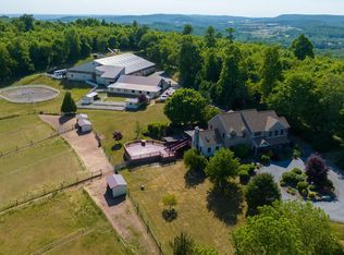 310 Mail Route Rd, Sinking Spring, PA 19608