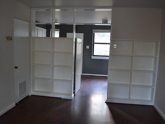 3rd image of 72 Faris Cir