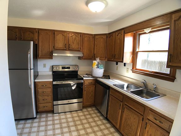 3rd image of 751 Weirich Ave APT 6