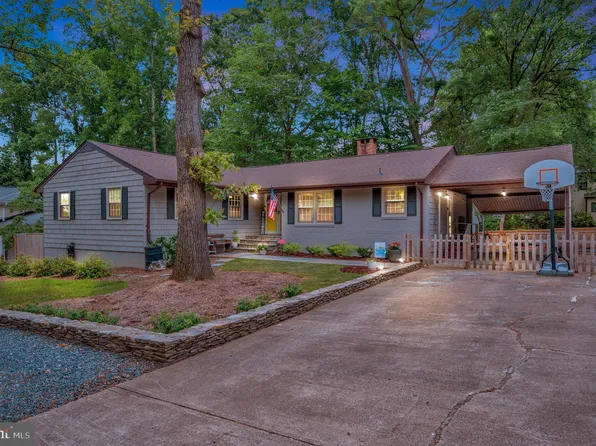 1311 Washington Dr, Stafford, VA 22554