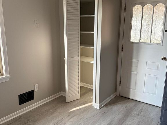 5th image of 723 Overdale Dr