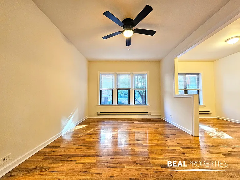 622-30 West Cornelia Avenue — Photo 21