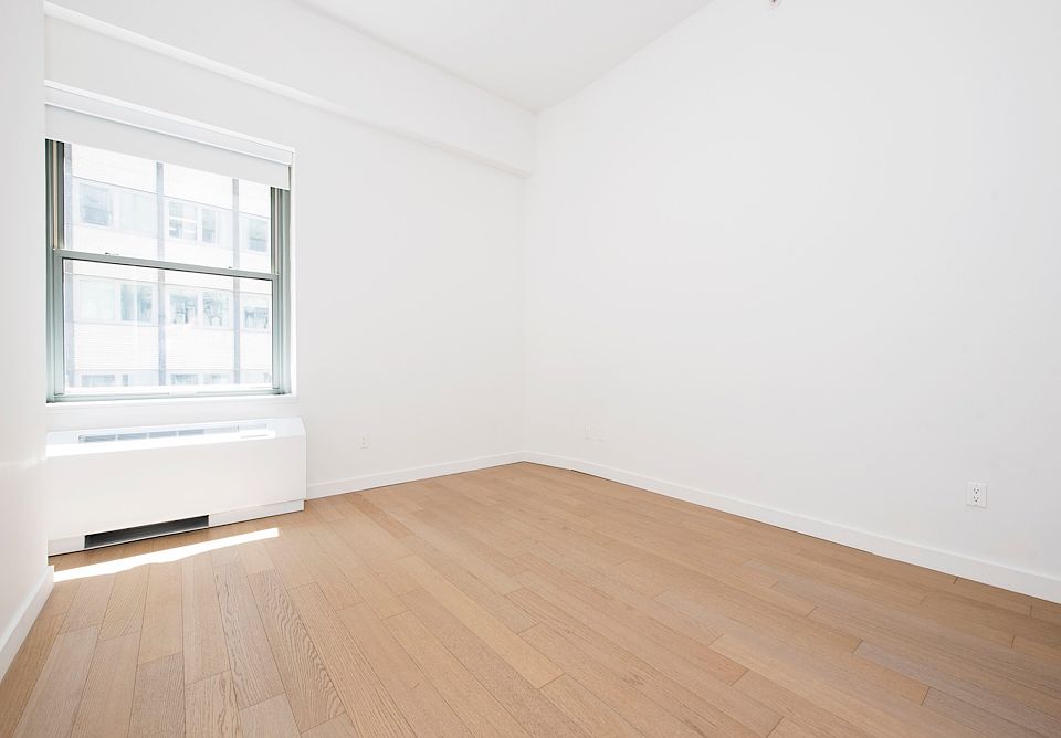1st image of 20 Exchange Pl APT 1022