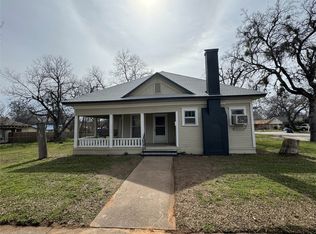 132 Hampton Ave, De Leon, TX 76444