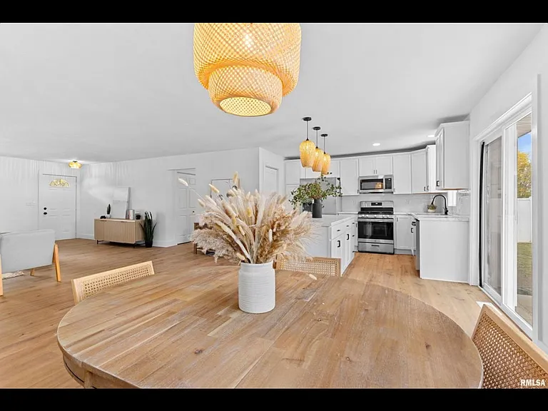 13427 N Dover Ln — Photo 6