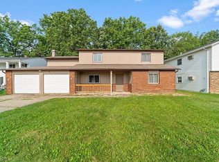 2902 Forest Ln, Lorain, OH 44053