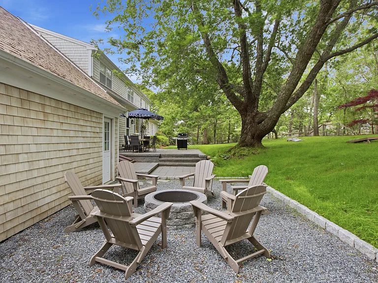 207 Horizon Dr — Photo 3
