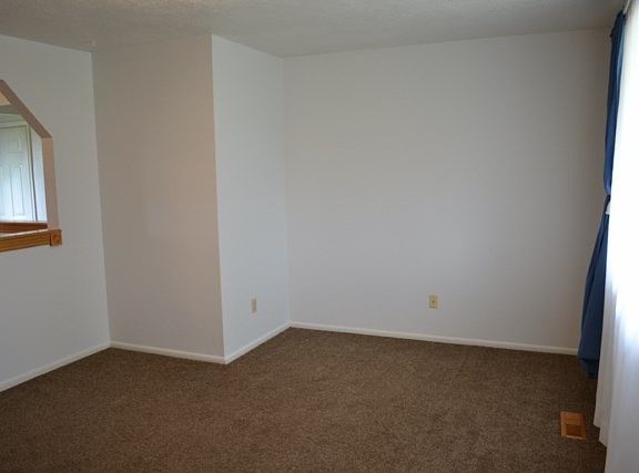 4th image of 4487 E 116 N