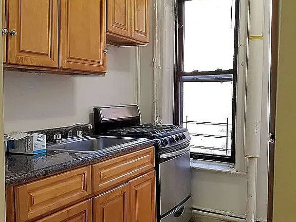 3rd image of 2101 Westbury Ct #44B