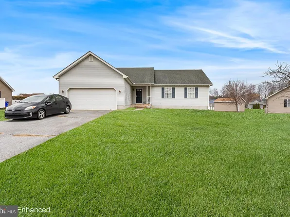 80 Velvet Antler Dr, Clayton, DE 19938