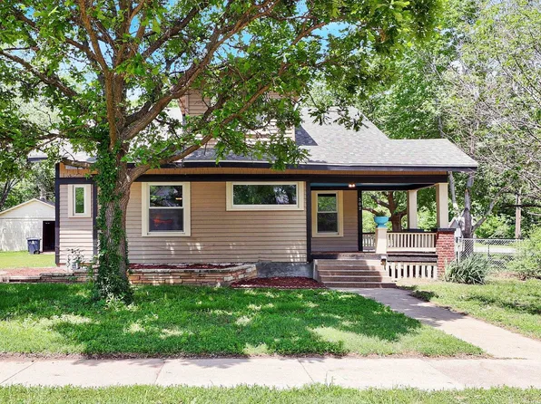 502 W Cave Springs Ave, El Dorado, KS 67042