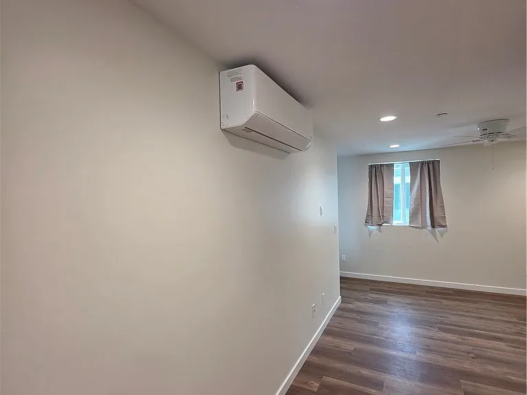 615 N Fries Ave — Photo 3