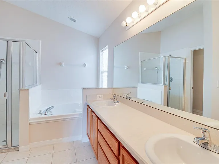 19756 Glen Elm Way — Photo 21