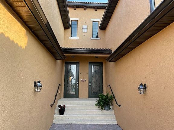 2nd image of 10821 Tarflower Dr #201