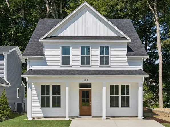 104 Blue Crab Point, Poquoson, VA 23662
