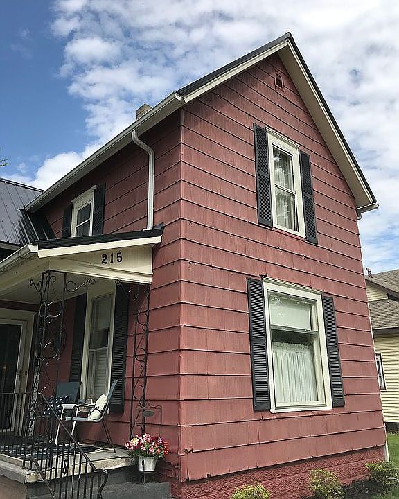 1st image of 215 Wood St