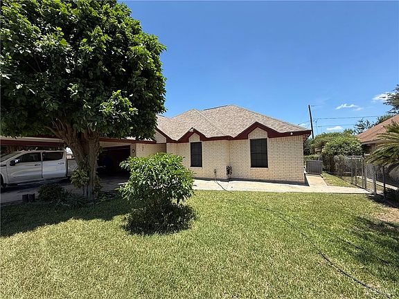 2nd image of 2908 Loma Linda Cir S