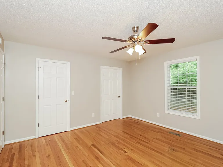 426 Ivy Crest Dr — Photo 13