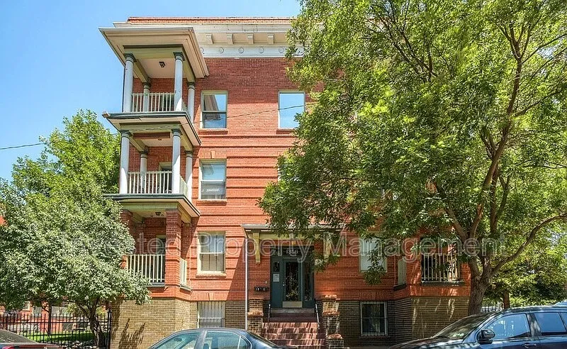 Studio, 1.0 bath, 399 sqft, $950 — Photo 1