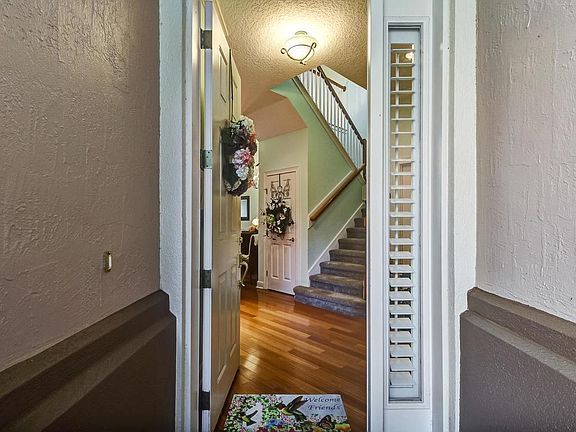 2nd image of 95095 Elderberry Ln