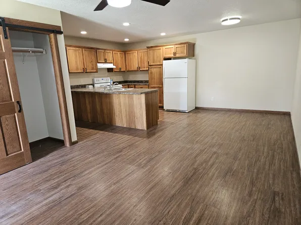 21 Oscar Ave NW #2, Blackduck, MN 56630