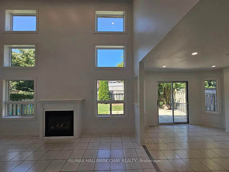 219 Wessenger Dr — Photo 5