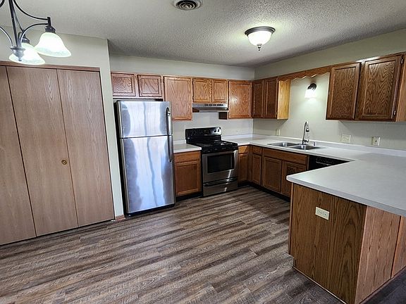 4th image of 301-315 Oneil St #305