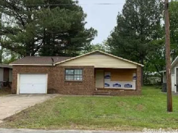 207 S 15th Ave, Paragould, AR 72450