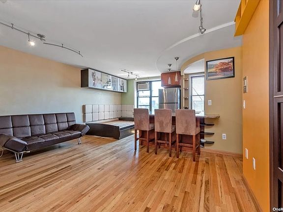 4th image of 83-40 Austin St APT 7N