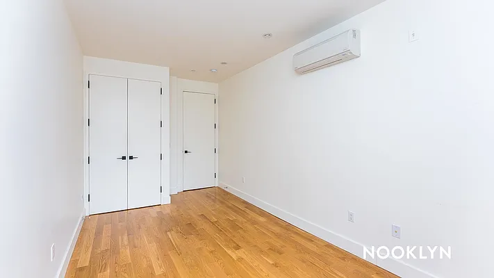 Rented by Nooklyn NYC LLC | media 36