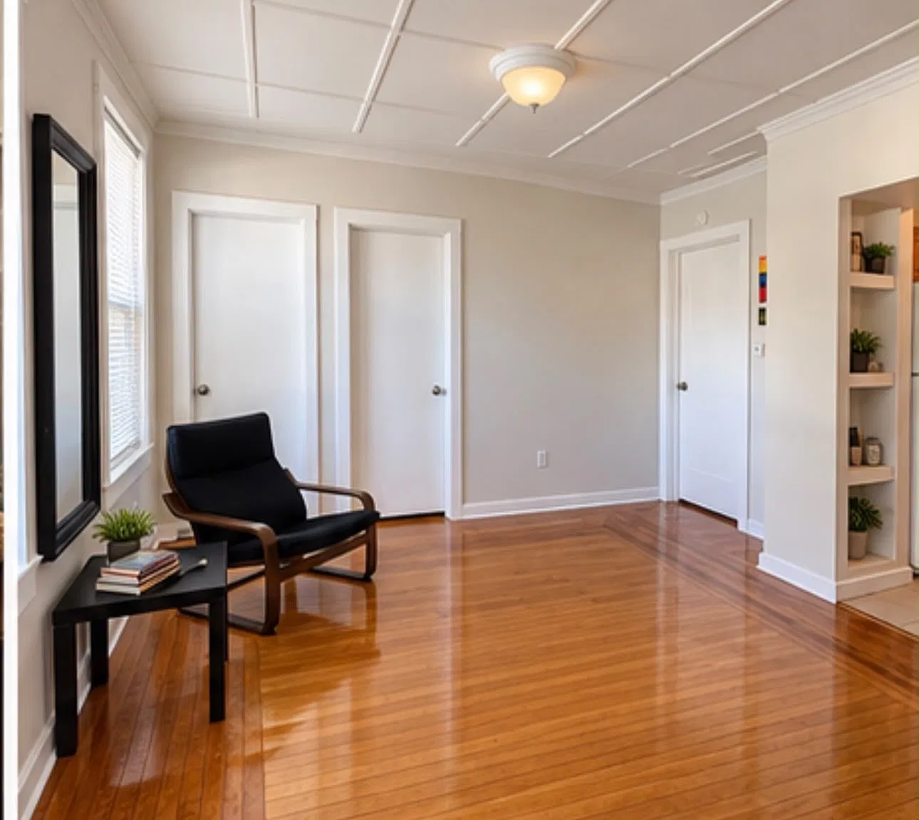3 bed, 1100 sqft, $2,200 — Photo 1