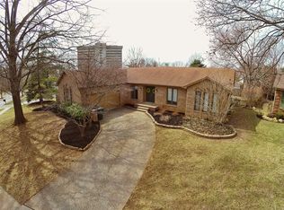 1204 Falls Trce, Louisville, KY 40223