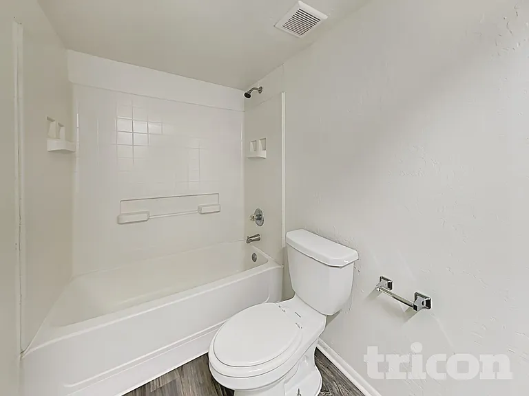 7805 W Cora Ln — Photo 13