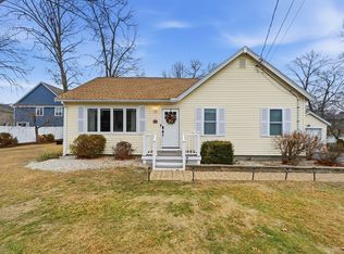 15 Limewood Ave, Billerica, MA 01821