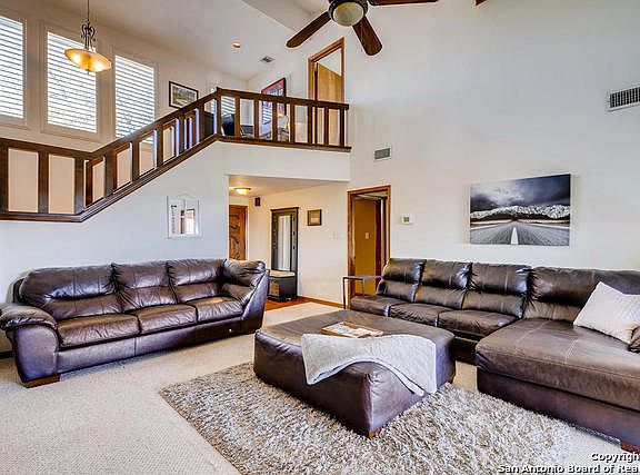 4th image of 105 Tapatio Dr E #C
