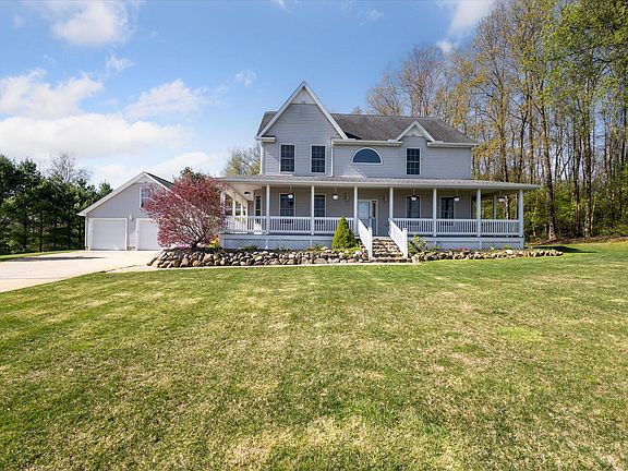 5th image of 2046 W Coachlight Dr