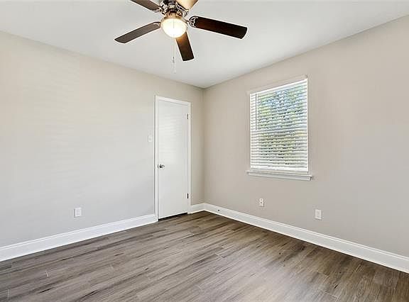 5th image of 210 Hunt St Unit B